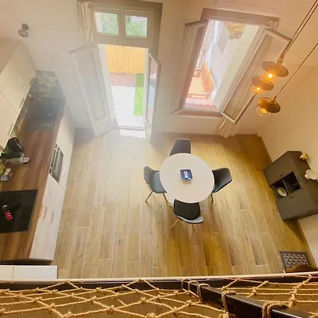 Appartamento Suzon Petit Loft Terrasse Et Clim Coté Mairie Sète