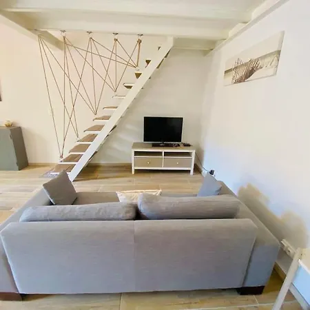 Suzon Petit Loft Terrasse Et Clim Cote Mairie Apartmán
