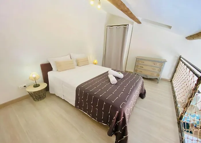 Suzon Petit Loft Terrasse Et Clim Cote Mairie